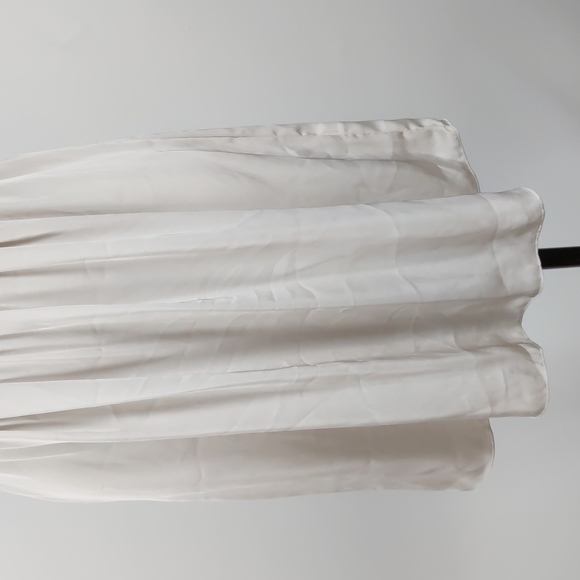 Zhouk Dress Size M Cream Flutter Sleeves Tie Waist Embroidered Cutouts 100% Silk - Picture 4 of 16